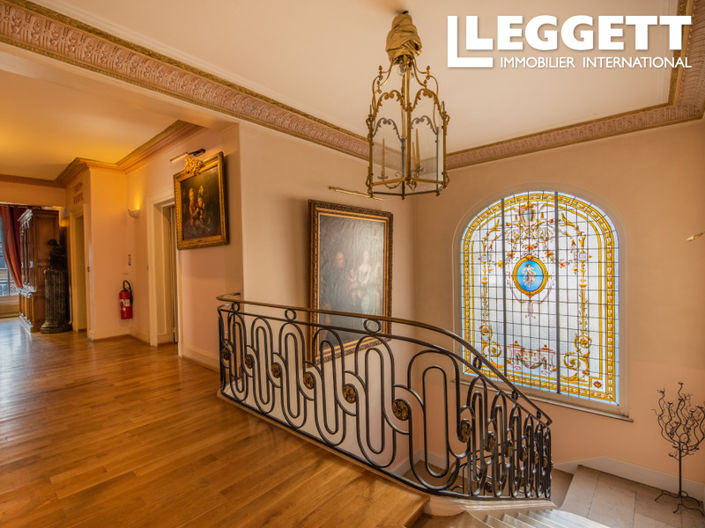 Image No.6-9 Bed Chateaux for sale