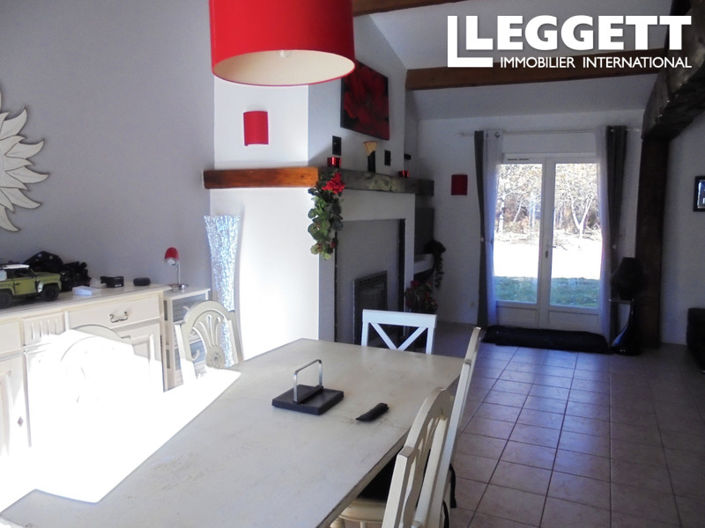 Image No.8-2 Bed House for sale