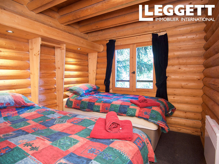 Image No.8-14 Bed House for sale