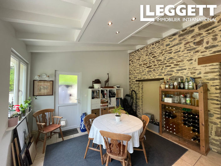 Image No.8-4 Bed House for sale