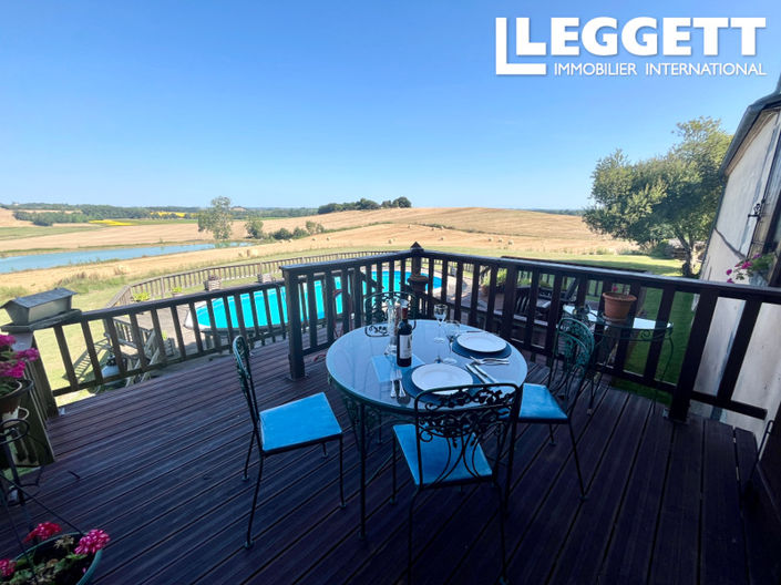 Image No.2-4 Bed House for sale