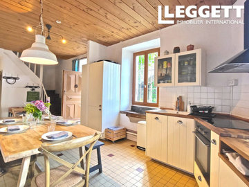 1 - Entraigues, House