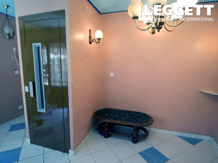 Image No.4-2 Bed House for sale