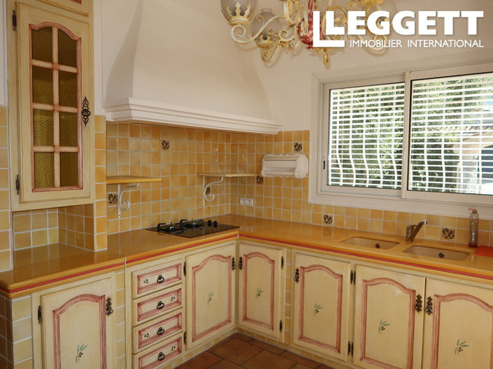 Image No.7-3 Bed House for sale