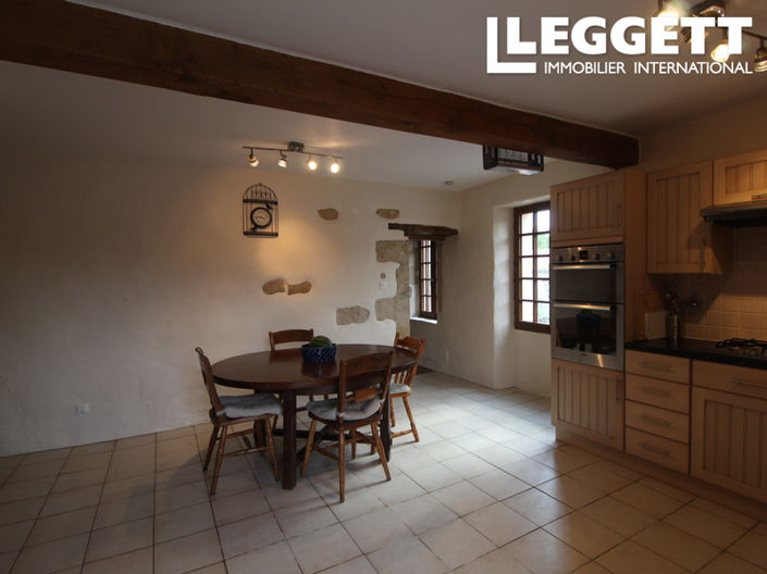 Image No.6-3 Bed House for sale