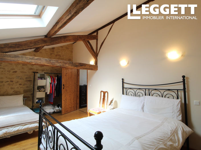 Image No.9-3 Bed House for sale