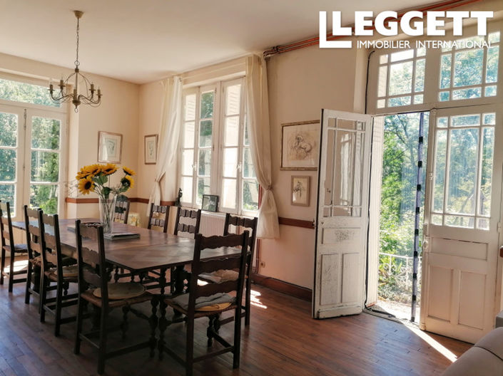 Image No.3-6 Bed House for sale