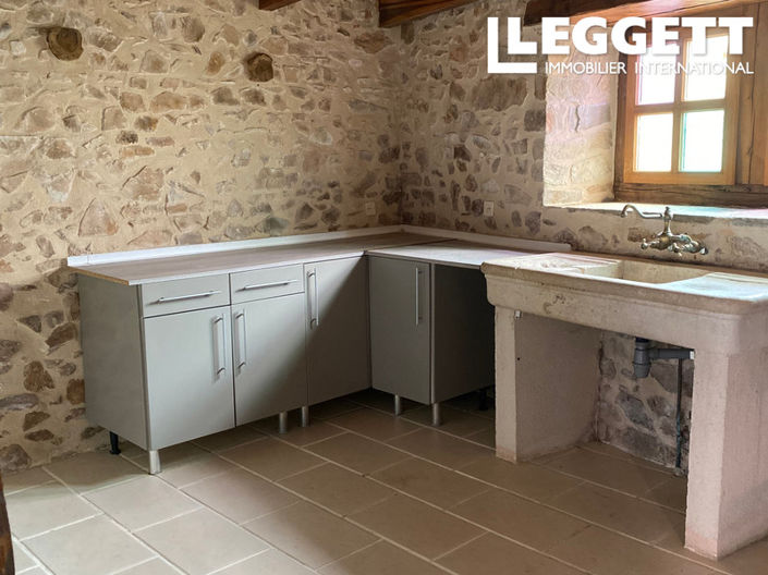 Image No.4-2 Bed House for sale