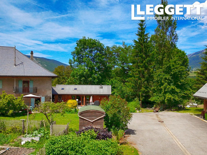 Image No.2-5 Bed House for sale