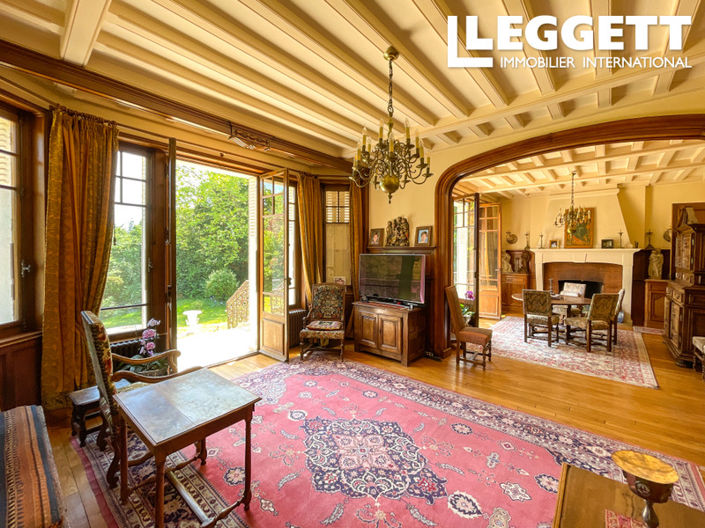 Image No.2-6 Bed House for sale