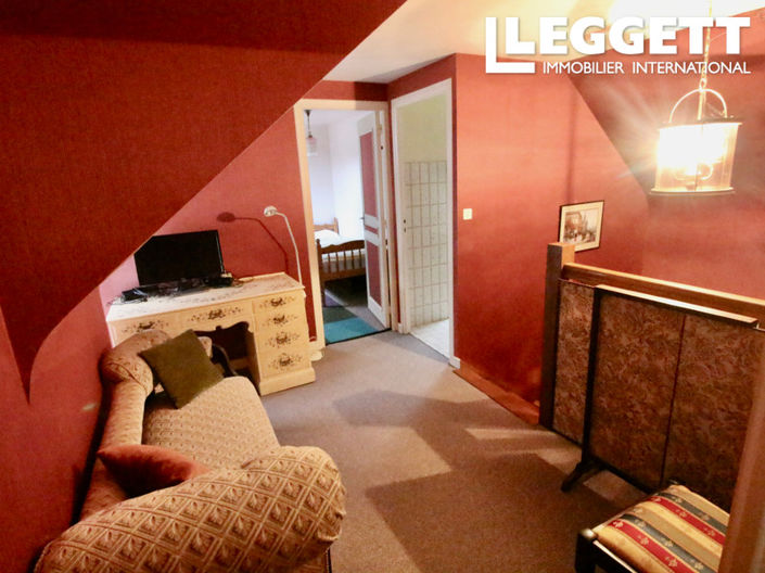 Image No.5-2 Bed House for sale