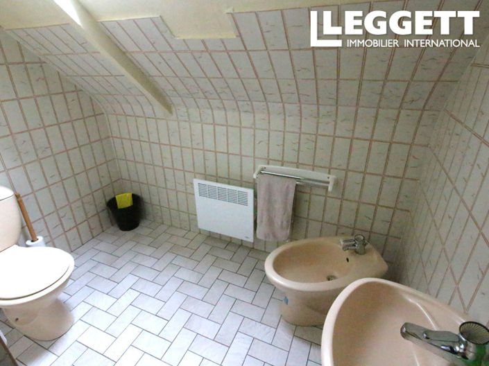 Image No.8-2 Bed House for sale