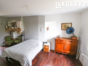 ahr0chm6ly9jzg4uagvzdglhlmltbw8vaw1hz2uvvevom