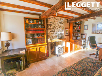 ahr0chm6ly9jzg4uagvzdglhlmltbw8vaw1hz2uvvevom