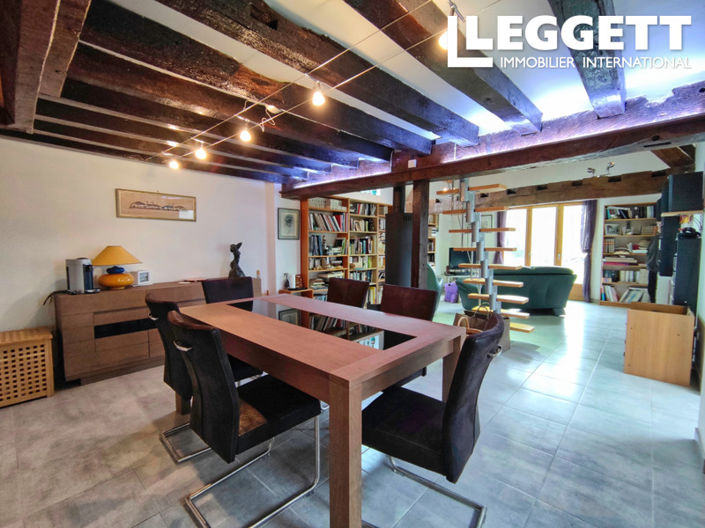 Image No.3-3 Bed House for sale