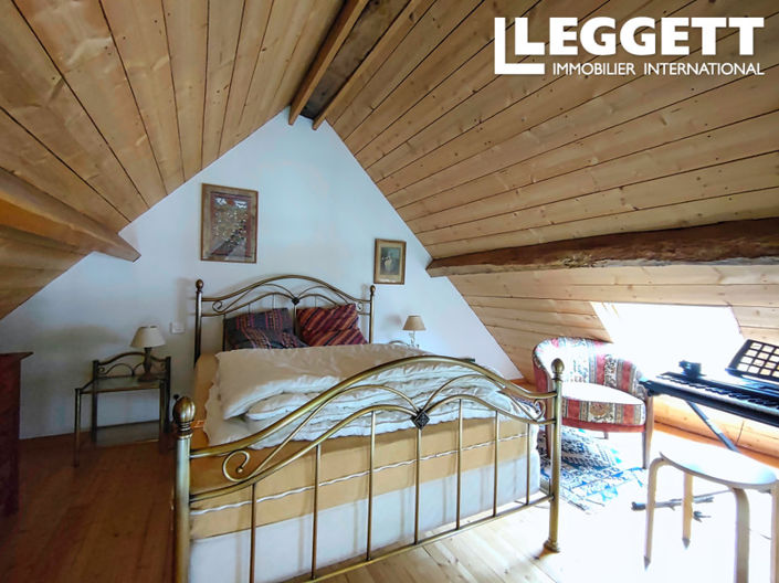 Image No.6-3 Bed House for sale