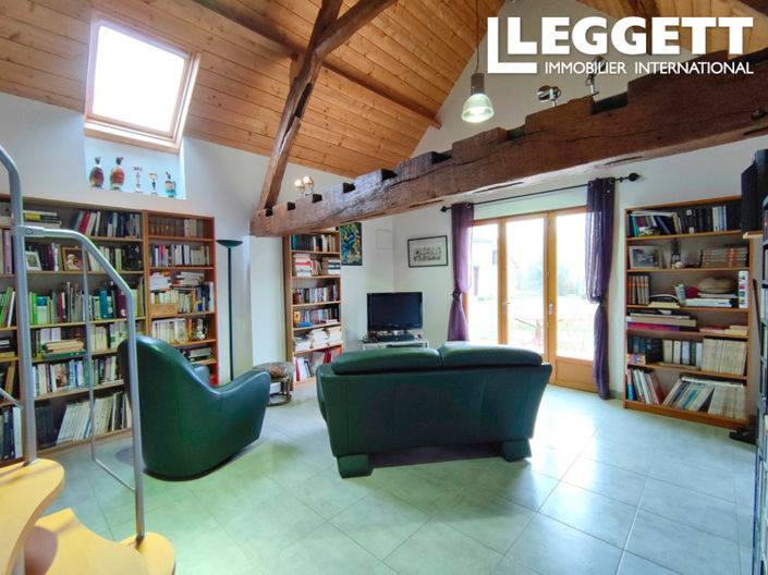 Image No.7-3 Bed House for sale