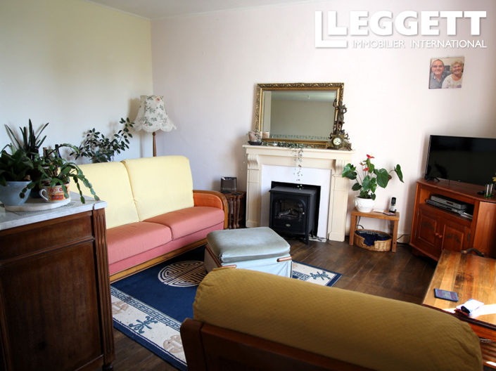 Image No.4-2 Bed House for sale