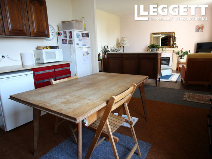 Image No.5-2 Bed House for sale