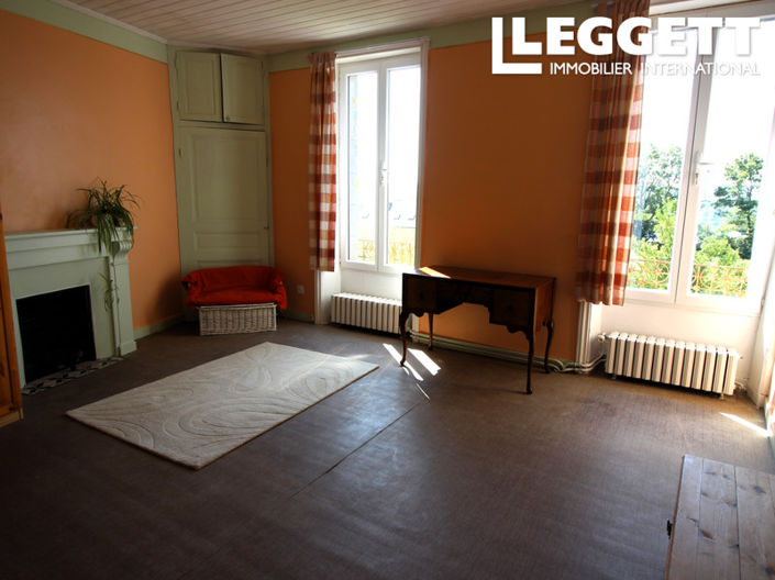 Image No.6-2 Bed House for sale