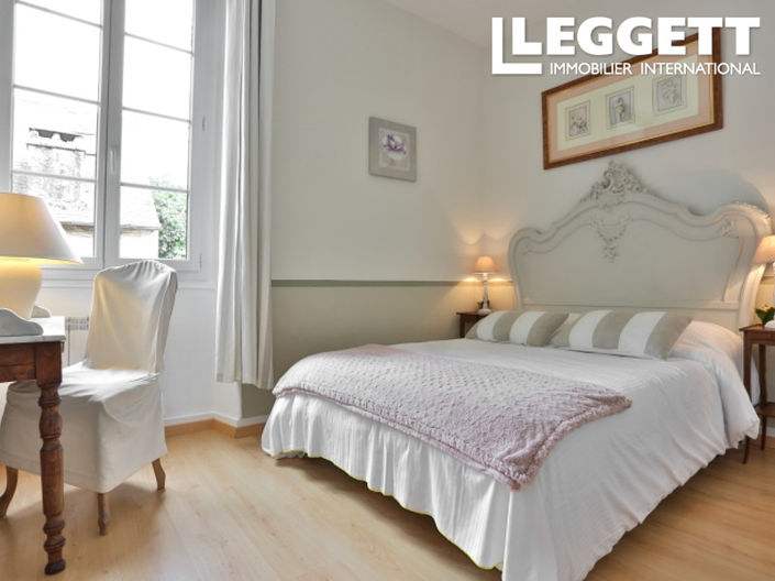 Image No.6-14 Bed Commercial for sale