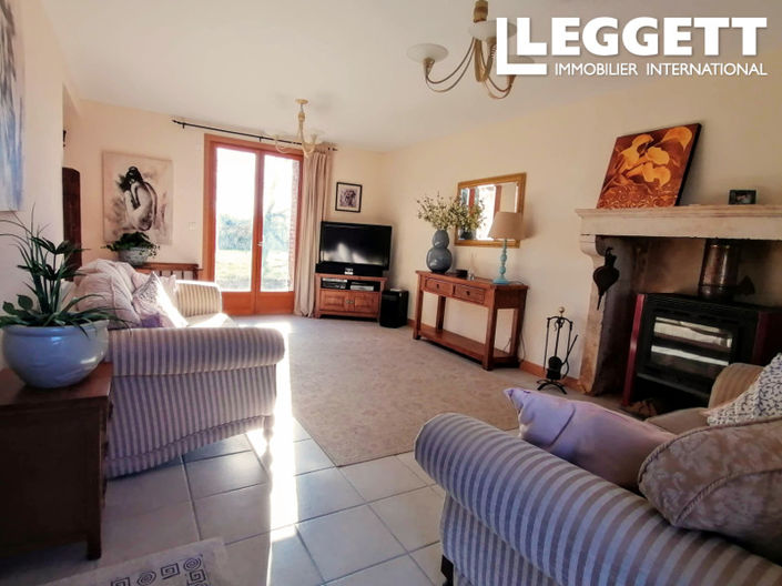 Image No.3-5 Bed House for sale