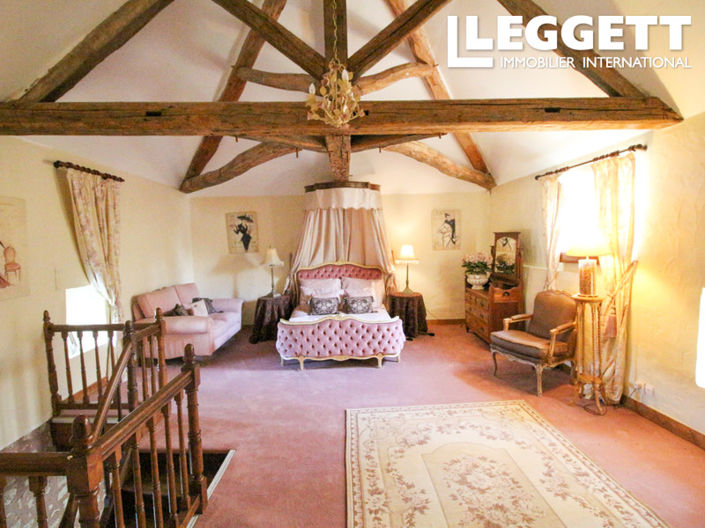 Image No.9-9 Bed House for sale