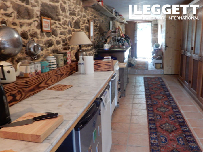 Image No.2-4 Bed House for sale