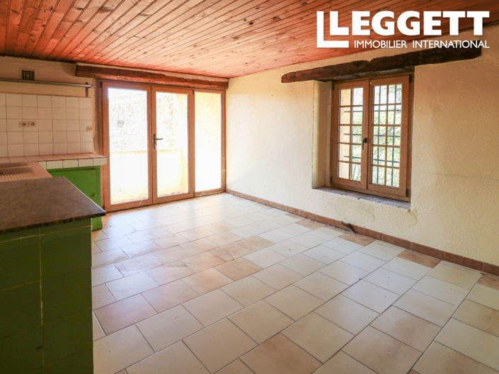 Image No.7-7 Bed House for sale