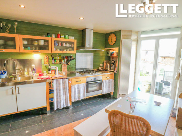 Image No.2-4 Bed House for sale