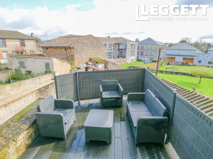 Image No.6-4 Bed House for sale