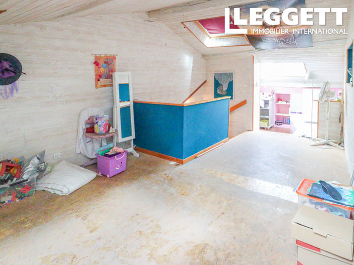 Image No.8-4 Bed House for sale