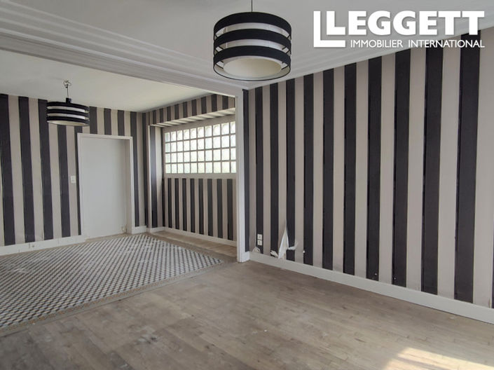 Image No.2-7 Bed House for sale