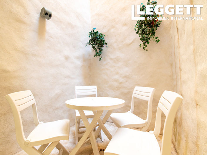 Image No.9-3 Bed House for sale