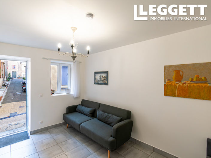 Image No.8-3 Bed House for sale