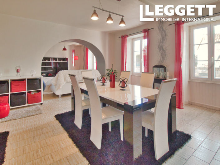 Image No.10-4 Bed House for sale