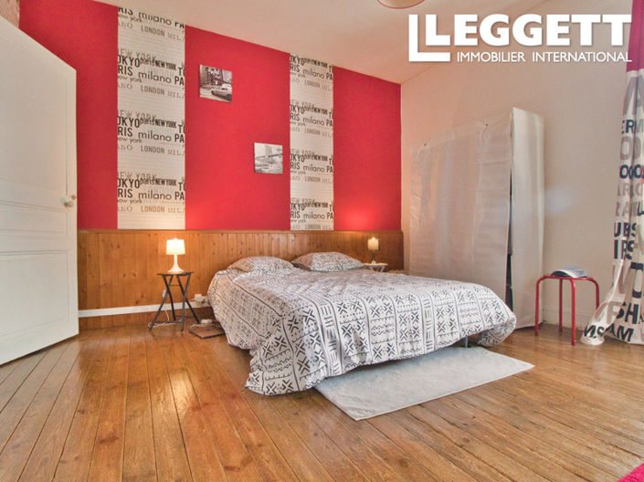 Image No.6-4 Bed House for sale