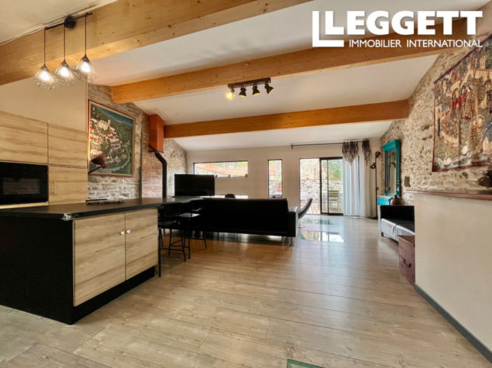 Image No.10-3 Bed House for sale