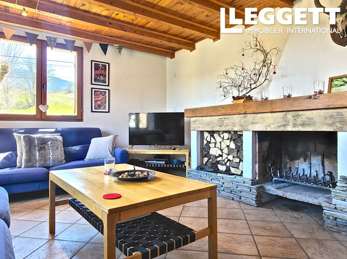 Image No.3-8 Bed House for sale