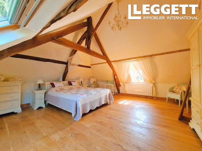 Image No.9-4 Bed House for sale