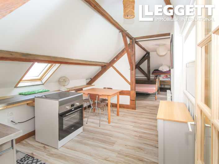 Image No.8-5 Bed House for sale