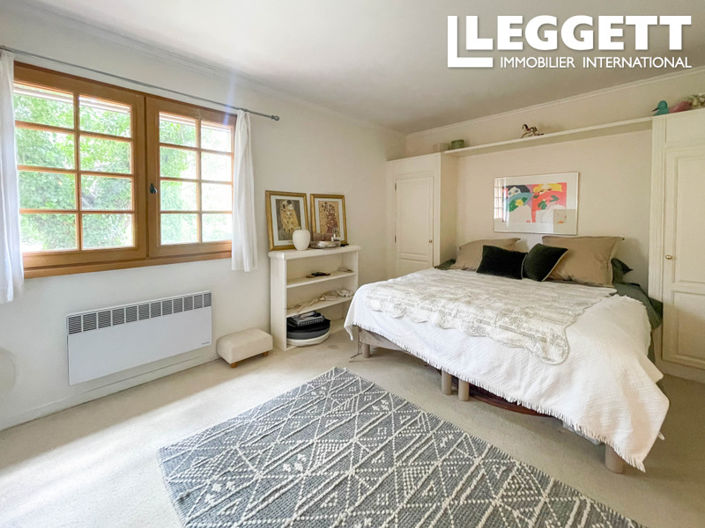 Image No.7-4 Bed House for sale