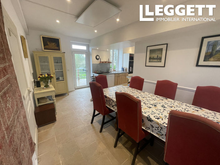 Image No.2-6 Bed House for sale