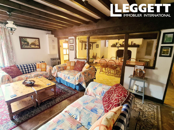 Image No.2-8 Bed House for sale