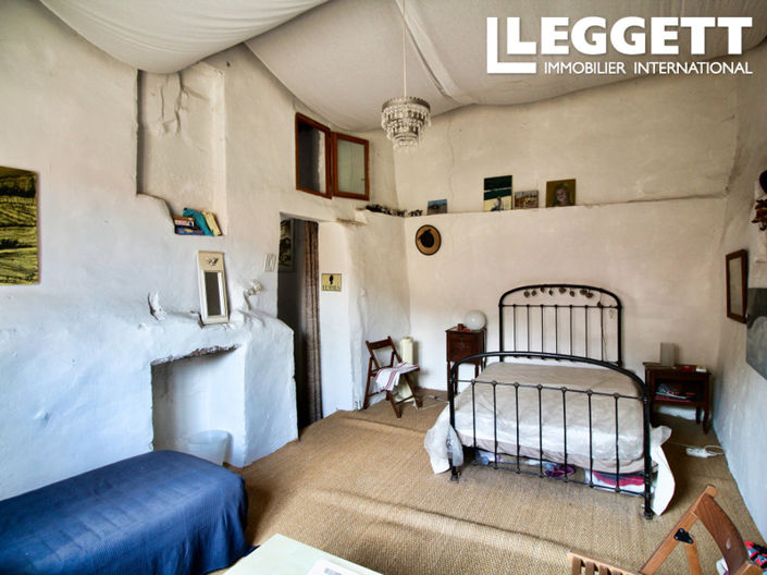 Image No.6-3 Bed House for sale