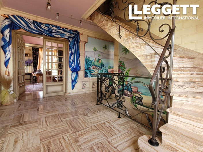 Image No.2-5 Bed House for sale