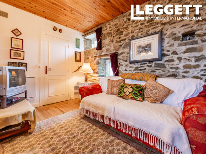 Image No.9-3 Bed House for sale