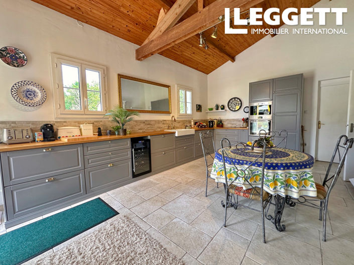 Image No.4-5 Bed House for sale