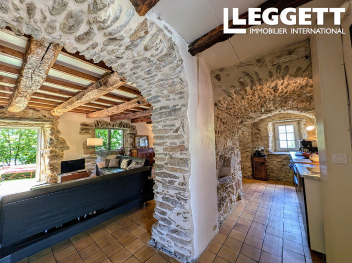 Image No.8-4 Bed House for sale