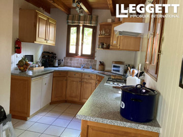 ahr0chm6ly9jzg4uagvzdglhlmltbw8vaw1hz2uvvevom